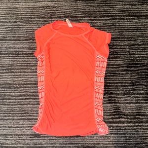 SO Girls Orange Rash Guard Swim Shirt Short Sleeve with Pattern on side Size 7/8